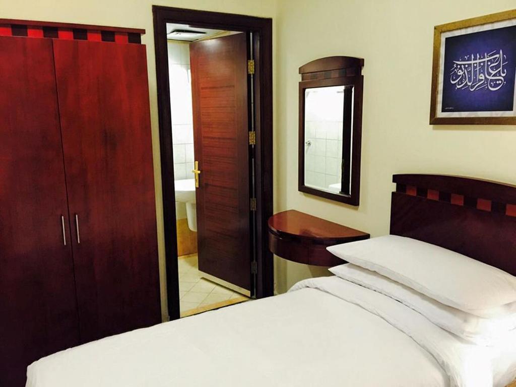 Al Eiman Al Qibla Hotel Medina Rum bild