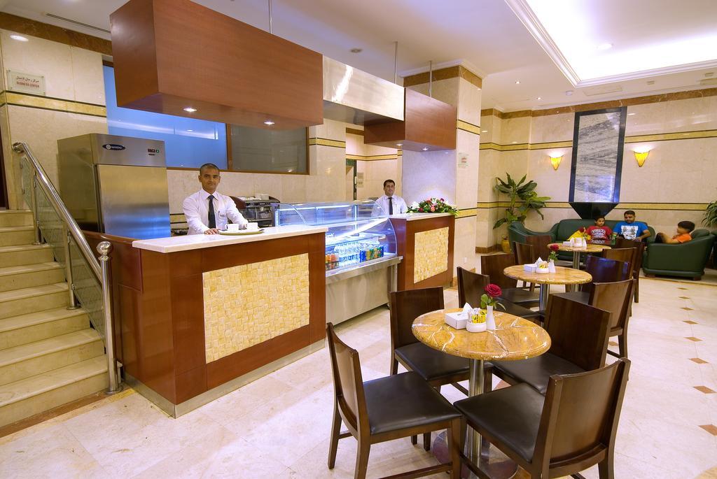 Al Eiman Al Qibla Hotel Medina Exteriör bild